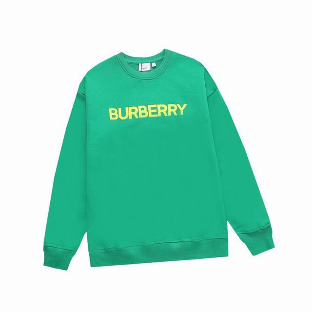 巴宝莉 Burberry 秋冬新品 经典字母压胶圆领卫衣 高端大气完美演绎，经典圆领卫衣宽松版型不挑人 面料采用400克纯棉面料，保证舒适性同时透气的同时又不透