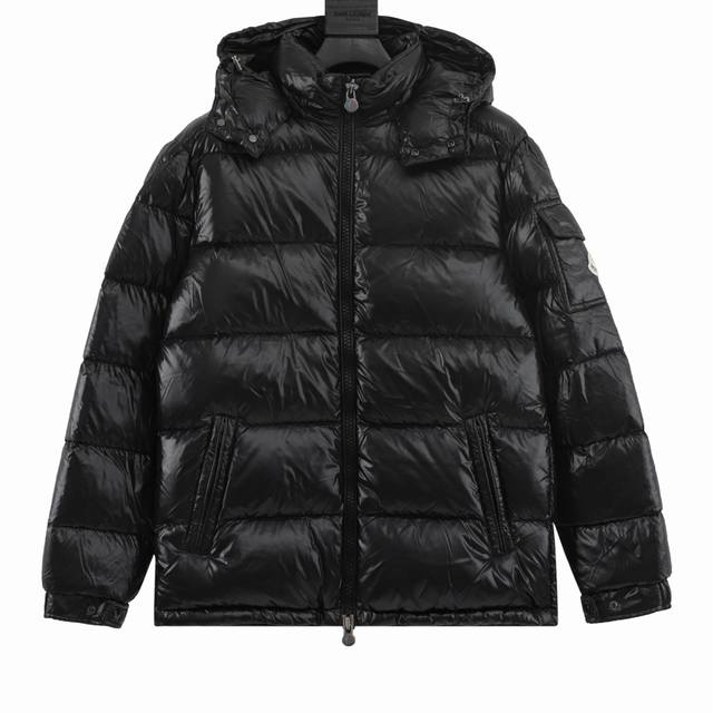 Moncler Maya 蒙口玛雅羽绒服 哑光 Moncler蒙口最经典的羽绒服moncler Maya系列经典修身短款羽绒服，每年都很火的基础款，Hhh陈奕迅