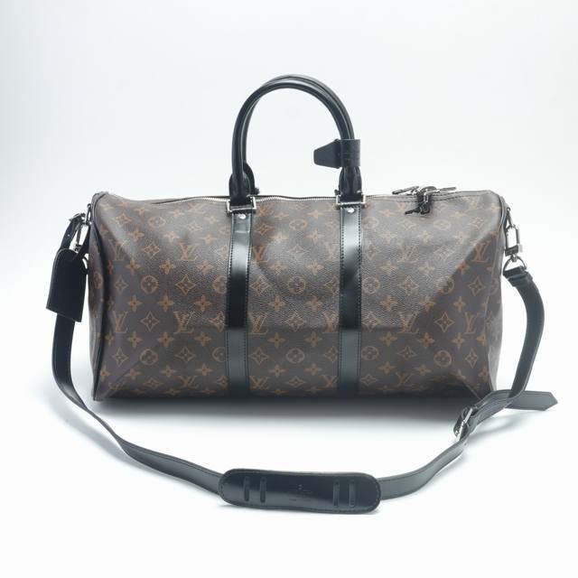 Louis Vuitton Lv Keepall 45 老花波士顿旅行袋m56711 此款与日本设计师藤原浩合作设计的keepall 旅行袋融汇品牌传统元素，M