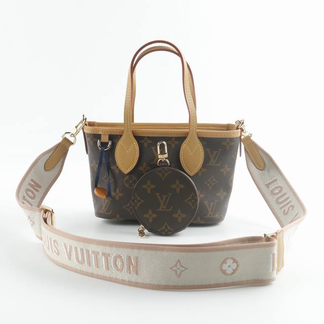 Louis Vuitton Lv Mini 购物袋斜挎包 46786 #原单高品质 原单五金，原版开模定制 ，手感超软超舒服，时尚百搭，网红街拍首选， Size