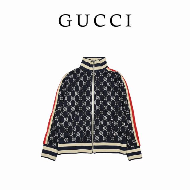 Gucci 古驰 经典提花满印logo外套 Guc系列套装火到不行，面料为订织定染满印logo，整件衣服定位裁剪，门襟左右g对位，区别市面不对位的g的快餐版本侧