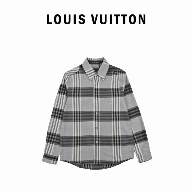 Louis Vuitton Lv格纹字母法兰绒衬衫外套 定制定染全棉灰黑相间法兰绒面料，后处理双面磨毛。还原原版，手感够重。胸口及后背均有logo提花装饰，前后