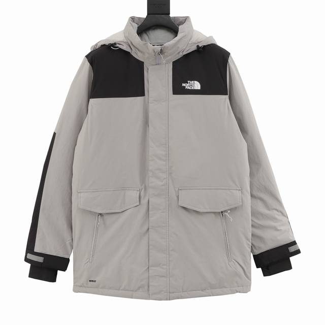 Thenorthface 北面双口袋中长款羽绒服 采用dryvent全压胶外壳 高度防水、防风和透气 甄选白鸭绒填充 绒朵大 蓬松度高 能够有效地锁住空气 形成