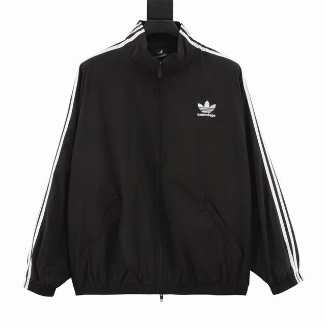 Balenciaga巴黎世家blcg × Adidas 联名走秀款运动套装夹克外套 轻奢主义 男女日常通勤穿搭必备单品 正确版本 欢迎对比 详细特征 定制再生尼