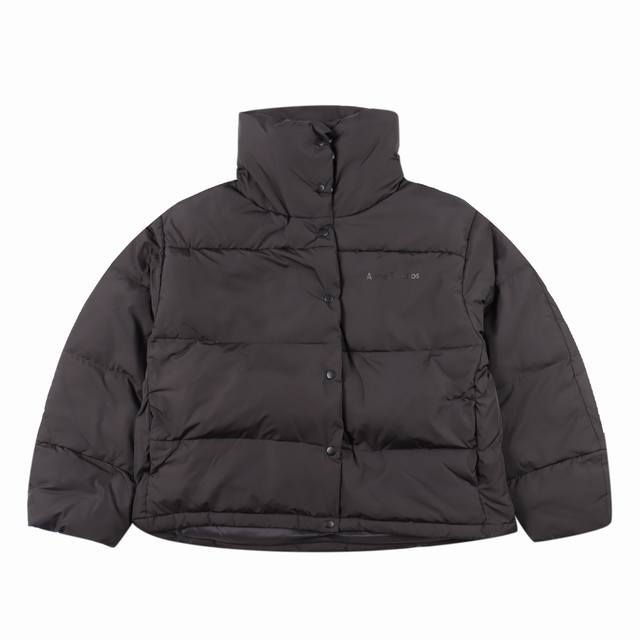 Acne Studio 23Fw 立领面包羽绒服 定制yb专属尼龙材质 轻盈防风保暖 23秋冬新品 饰以字母印花装饰 低调简约 立领面包羽绒服剪裁 叠穿潮流洋气