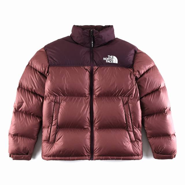 The North Face 北面 1996款羽绒服 经典款级别：纯正s+Thenorthface 的字面含义为山的最寒冷、最艰难一面。它也是thenorthf