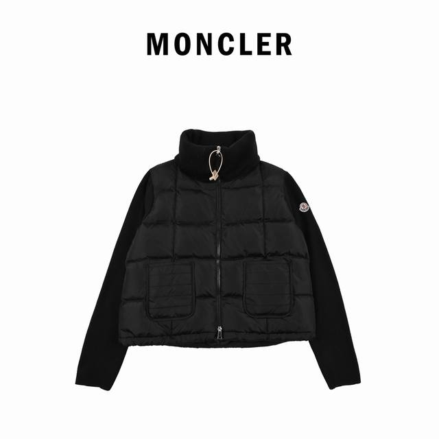 Moncler蒙口跟单针织拼接羽绒服 M口跟单针织拼接羽绒服，这个系列的款颜值都很高 针织拼羽绒，既有叠穿的时髦感，也告别了羽绒服臃肿显胖的缺点，版型微宽松，属