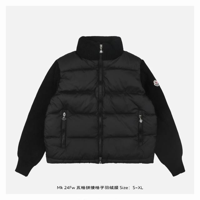 Moncler 蒙口 24Fw 五格拼接格子羽绒服 满满的高级观感，简单而不简约，无论是面料材质上还是整体轮廓，都兼备时尚造型感和良好的御寒功效，并带来舒适的穿