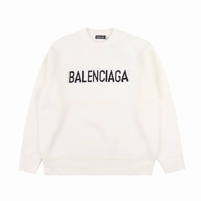 Balenciaga 巴黎世家 胸前logo圆领毛衣 专柜同步上新 订制水洗标 可参照正品 380克大毛圈面料 全套辅料齐全 纹理清晰可见，定制面料，色调明亮，