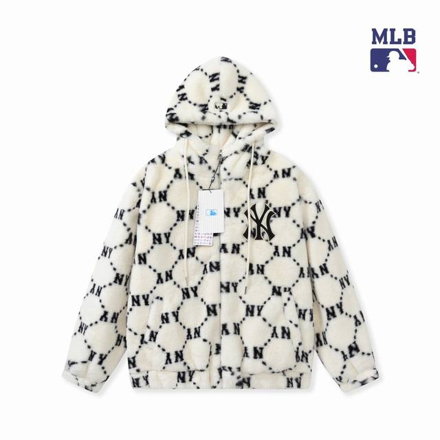 新款上新 Mlb钻石老花兔毛绒外套，男女同款，胸前刺绣logo立体饱满且料子是原版定制绒面， 触感软绵绵里布也是原版一致带logo，细节一步到位大廓形裁剪，层层