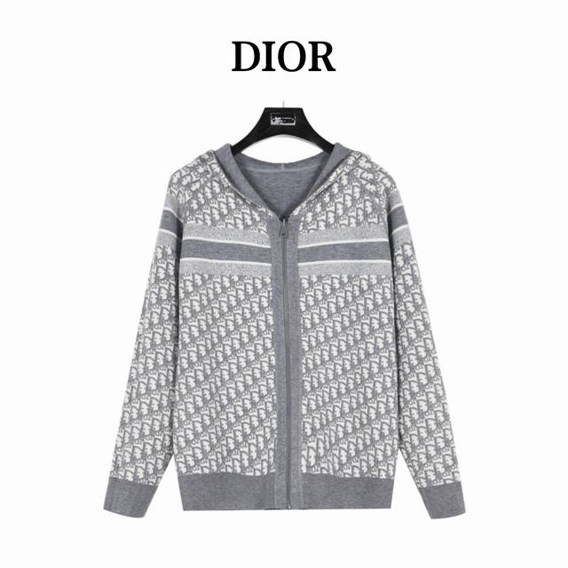 Dior 迪奥经典老花双面穿羊毛羊绒连帽开衫外套 面料采用进口羊绒纱线 早秋新品 新版落肩设计 高级海军蓝老花logo拉链羊绒外套 双面可穿 后背字母提花织纹工