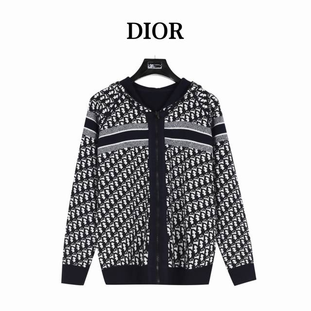 Dior 迪奥经典老花双面穿羊毛羊绒连帽开衫外套 面料采用进口羊绒纱线 早秋新品 新版落肩设计 高级海军蓝老花logo拉链羊绒外套 双面可穿 后背字母提花织纹工