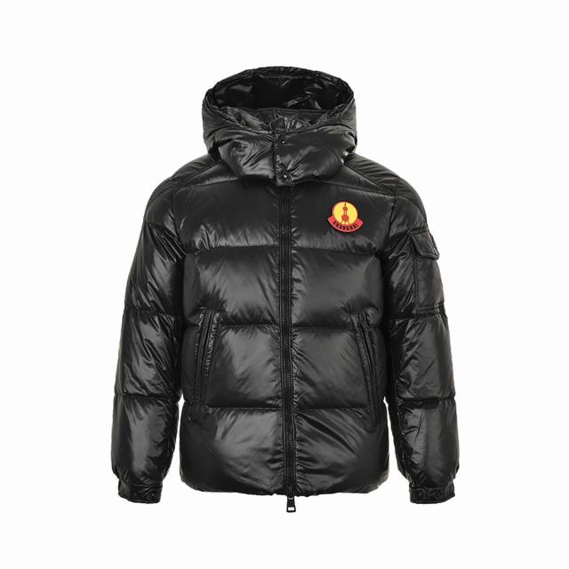 Moncler 蒙口 “House Of Genius天才之屋”连帽羽绒服 51款 這次house Of Genius的膠囊系列由highsnobiety的创辦