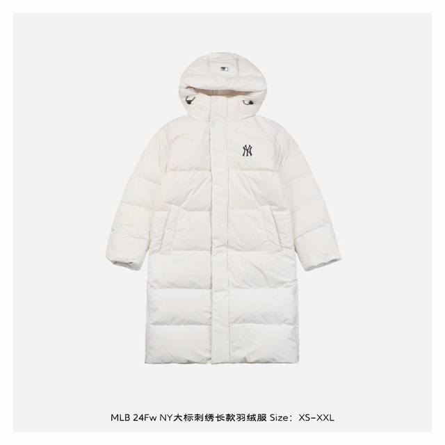 Mlb 24Fw Ny大标刺绣长款羽绒服 面料采用客供的高密度定织定染涤纶材质，防风3级认证，内胆采用400D高密度支数胆布，杜绝钻绒现象，鸭绒填充，充绒量非常