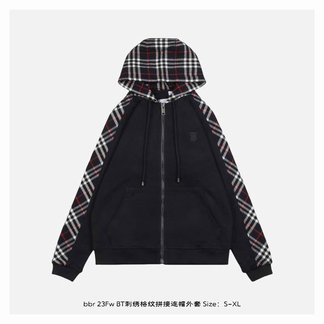 Burberry 博柏利 23Fw Bt刺绣格纹拼接连帽外套 采用客供原版面料，最小码都是一公斤多，将时尚与舒适性能都演绎到了极致，这是一款品质与经典并存的超气