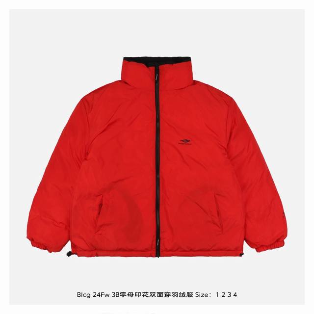 Balenciaga 巴黎世家 24Fw 3B字母印花双面穿羽绒服-背面 定制科技超细罗缎面料茧型设计剪裁，立领背面饰以字母品牌标识刺绣，轮廓版型，男女同款，面