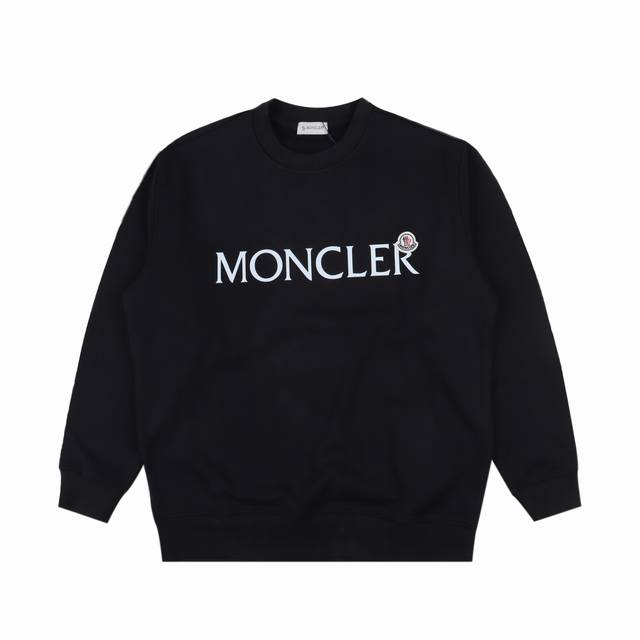 Moncler 蒙口mc 徽标字母印花圆领卫衣 420克重纯棉面料毛圈底定制32支2*2螺纹 成衣两遍水洗处理 面料舒适亲肤无异感 定制定染面料 纺织密度高 垂