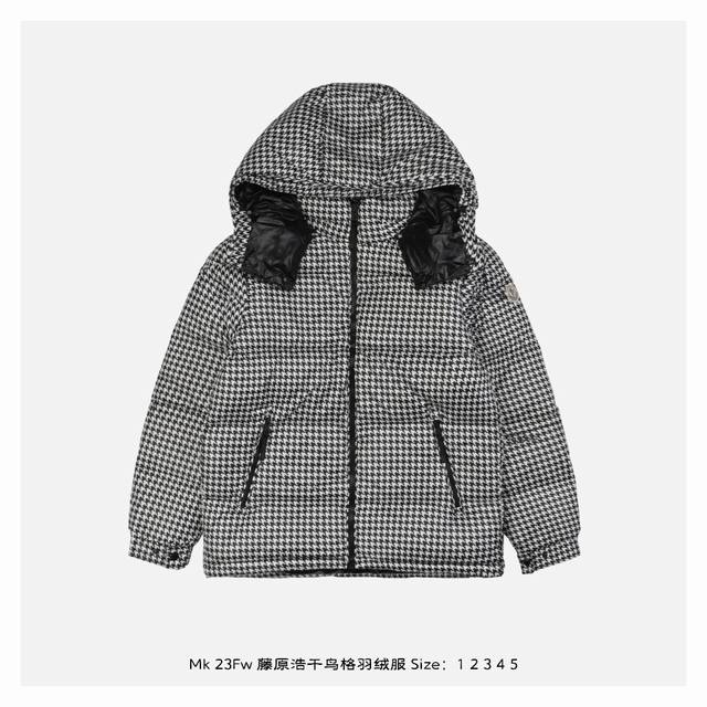 Moncler 蒙口 23Fw 藤原浩千鸟格羽绒服 最新款藤原浩联名款，刚出就订到了，准备版的几个月时间反复复版，一直在追求细节，所以在细节处理上很惊喜，品质不