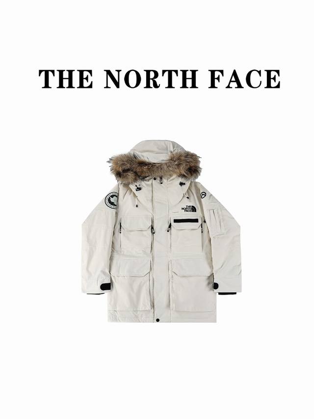 The North Face 北面 Tnf日版限定极地联名多口袋工装毛领连帽羽绒服 日代购5000+ 这应该是你所有tnf羽绒服里的天花板了。采用gore-Te