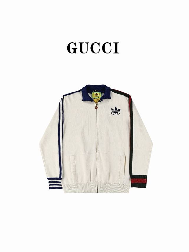 Gucci 古驰guc & Adidas 阿迪达斯 24Fw 联名三叶草刺绣针织夹克外套 #对色定染弹性纤维毛料 由7S粗针织片打造，材质引用原版弹性粘胶纤维毛