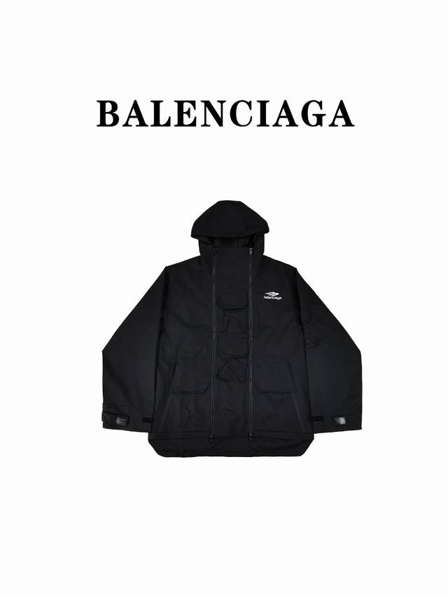 Balenciaga巴黎世家blcg 23Ss恶搞3Bsporty黑色夹克冲锋衣外套 防水防风.双拉链五金头.防泼水加起皱效果.男女同款 颜色：黑色 Size: