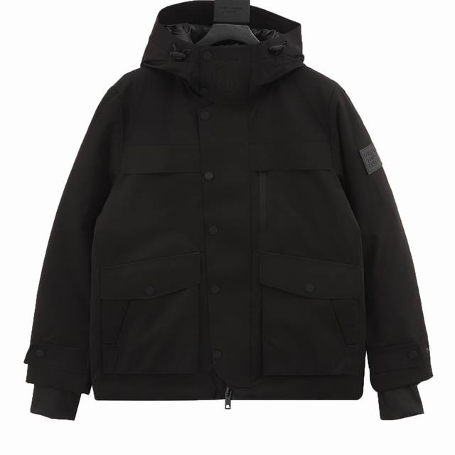 Burberry巴宝莉bbr 胸前背后压花logo连帽羽绒服 巴宝莉上海贸易公司出品，日本进口顶级面料，欧洲定制版，核心科技，技术壁垒，门襟则是拉链+按钮的双重