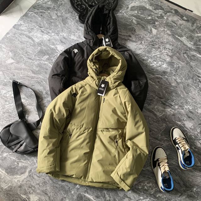 Descente 迪桑特 综训系列 Heat Navi锁温科技运动休闲棉服 迪家户外王者proton Lt 轻量级防水防风保暖连帽棉衣 来自国内最大的工厂的订单