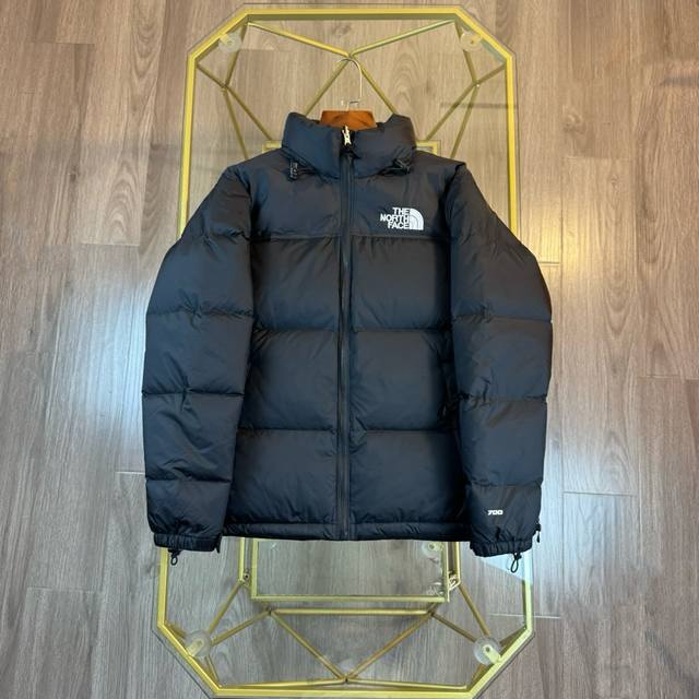 Thenorthface北面1996Nuptse 1996 经典款 美版 羽绒服 顶级原版 原版盛泽原厂高密度户外轻度防水材料，双层内胆锁绒， 每件衣服均330