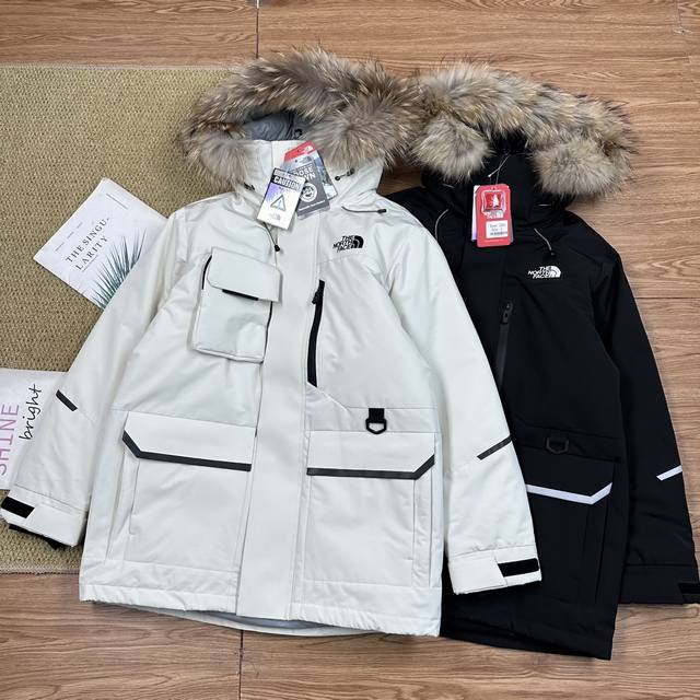 超保暖防风 The North Face 北面工装情侣款冲锋防风设计工装大口袋羽绒服外套 高版本，整根超大水貂毛毛领 真毛领 北面巅峰之作！高端于任何一款the