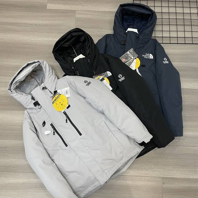 脱壳式三合一羽绒服the North Face 北面爆款喜马拉雅三合一连帽羽绒服上衣。内胆 外壳脱卸 即是羽绒服 也是外套 还是保暖内胆 男女户外天花板登山训练