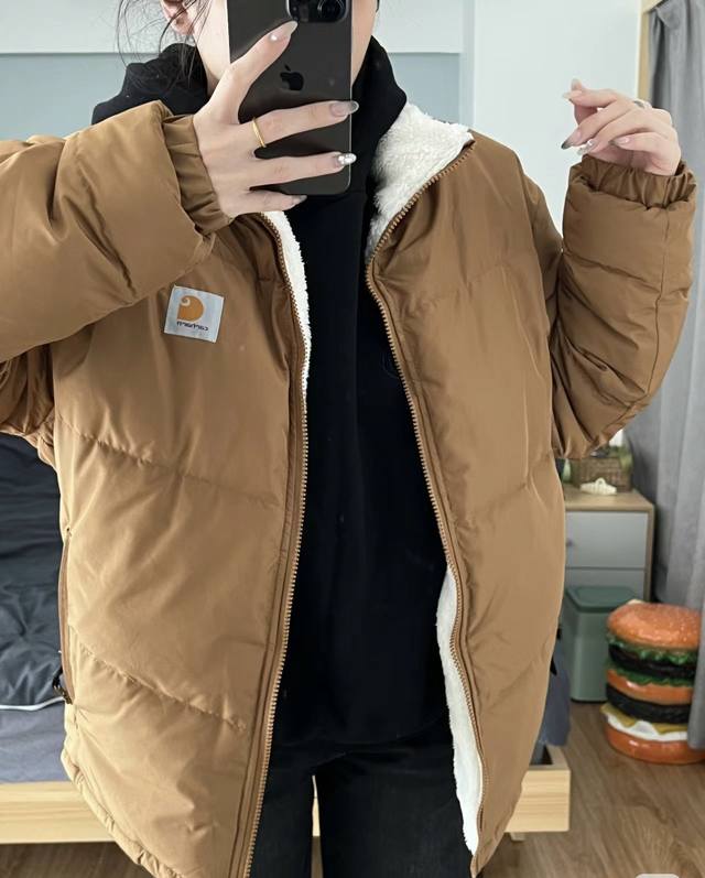 顶级复刻 Carhartt Wip 卡哈特双面穿立领刺绣羽绒服 定制防水尼龙只紧致格面料 定制辅料 双面80%羽绒填充 保暖性很ok！此款采用400G国标90白