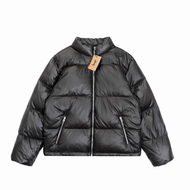 供 Stussy Fw23 Down Puffer Parachute Ripstop 降落伞防撕裂立领羽绒服 阔版面包服 男女同款 品牌介绍：Stussy 斯