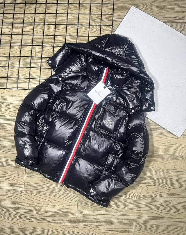 Moncler Bady蒙口织带系羽绒服 男女款 众多明星大爱的款式，90国标90绒，充绒 G， 原版1:1订制五金配件全进口原版定制，蒙口玛雅羽绒服不仅在保暖