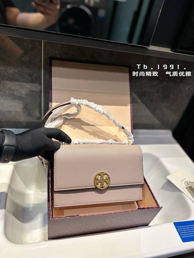 Tory Burch 托里伯奇tb 肩背包 简直无法拒绝 超显气质 高级感十足 集美必入款 尺寸24 15