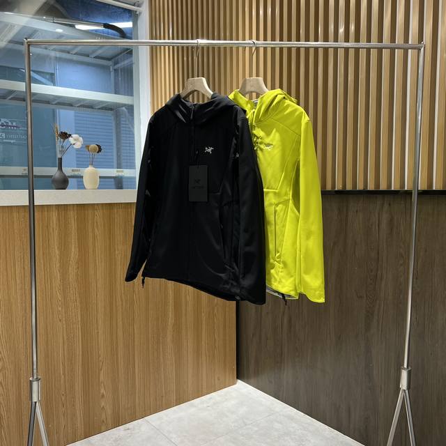 始祖鸟 Arc‘Teryx Gamma Lt Hoody单品防水 女士透气抓绒软壳冲锋衣连帽外套 夹克 户外必备 专业的户外梭织软壳材质，致密梭织哑光肌理，有弹