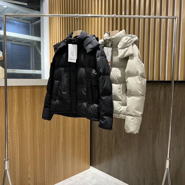 原单来袭，Lululemon 露露乐蒙 Wunder Puft系列 Softmatte ，原单面料休闲纯色宽松五格印花羽绒服 ，经典五格加印花，时髦精必备，可拆