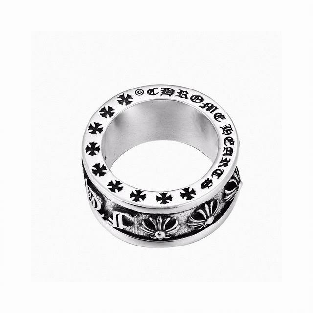 Chrome Hearts 克罗心古文字旋转戒指 旋转起来很炫酷，超解压，玩酷必备单品。无敌细节，看实拍！ 顶级泰银工艺！别具一格的质感和色泽，使首饰粗犷而古朴