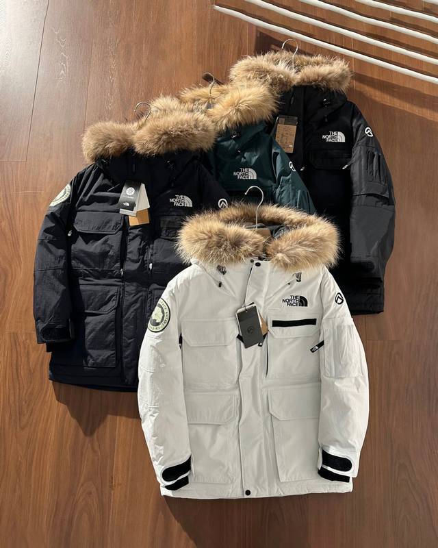 高版本 极寒大作战the North Face 北面 巅峰联名大鹅系列southern Cross Parka 光电子机能四口袋极地工装毛领羽绒服 最高版本区别