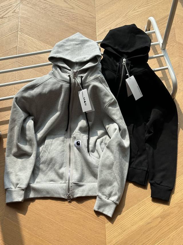 供 Sacai Sacai X Carhartt Wip Fw23 联名系列 拉链连帽抽绳加绒卫衣夹克 男女同款 黑色 灰色 0-3码 对应s-Xl 得物在售4