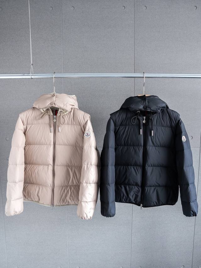 顶级品控 优选羽绒 Moncler Dronieres 女士双帽可拆袖羽绒服马甲二合一 可拆卸帽子 - 颜色：卡其 黑色 - 尺码：1 2 3 尺码表 衣长 胸