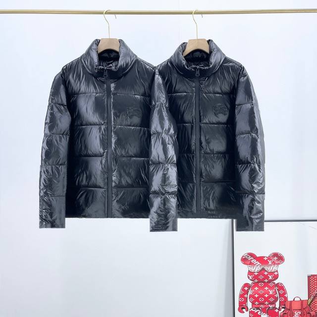 Burberry巴宝莉海外专柜新款重金属亮皮羽绒服 24秋冬巴宝莉经典bt系列重磅新款亮皮羽绒面包服 秋冬单品 这个价格买到绝对是值飞了！情侣款 Burberr