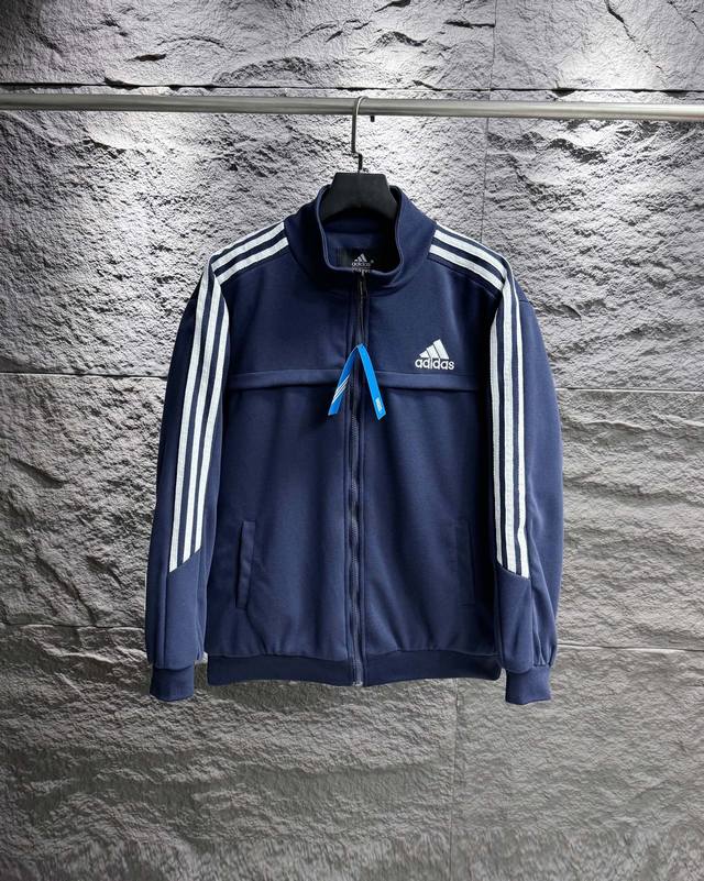 Adidas 阿迪达斯立领三条杠棉服外套qq糖男女同款 顶级版本 欢迎对比 Ins小红书超火爆款系列 各大明星网红上身款 定制领口织带复刻原版，经典三条杠百搭不