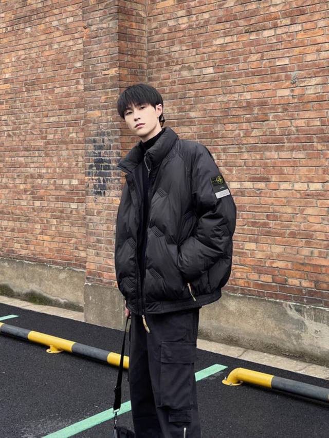 品控款 #Stone Island 石头岛 Fw24冬季新品 全身压皱刺绣立领加厚保暖经典徽章羽绒棉服棉衣棉袄外套 无性别款 -全身压皱刺绣绝对抓眼球 不会浮夸