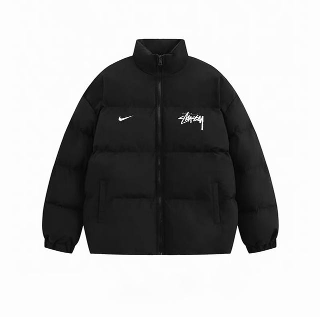 Stussy X Nike斯图西联名耐克宽松棉衣棉服立领面包服 面料采用柔软牛津 搭配750新疆羽绒棉高密度充绒 温暖舒适 宽松版型 提升运动灵活度 采用高端印