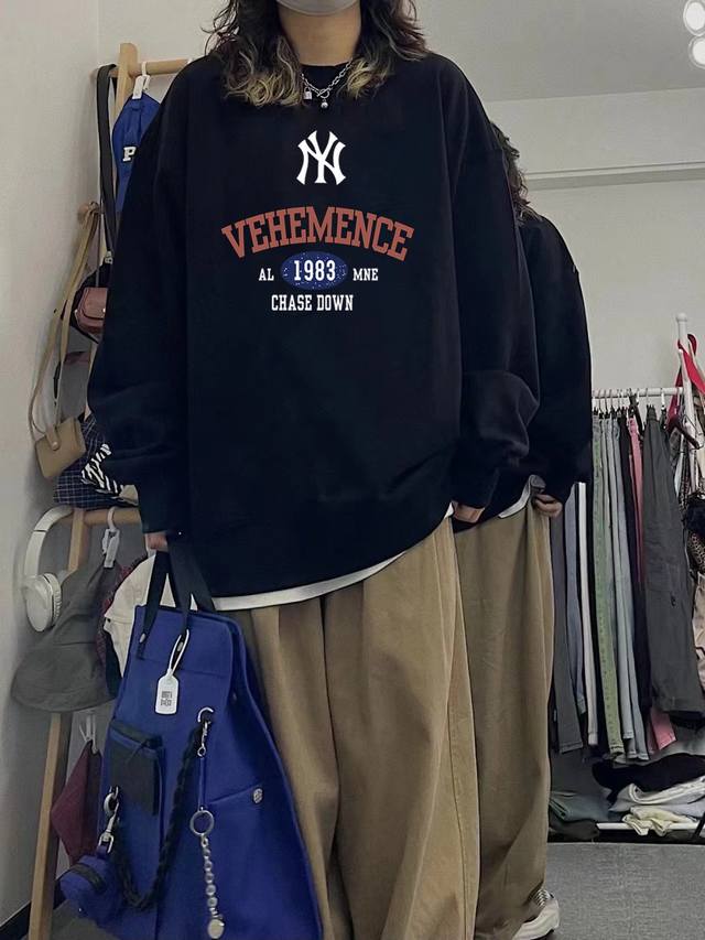 Mlb Yankees-Ny 纽约1983限定春季圆领卫衣 甄选新疆华棉面料 柔软舒适 手感软糯细腻 高克重 上身充满质感 非常轻便舒适 运动宽松版型不紧身 轻