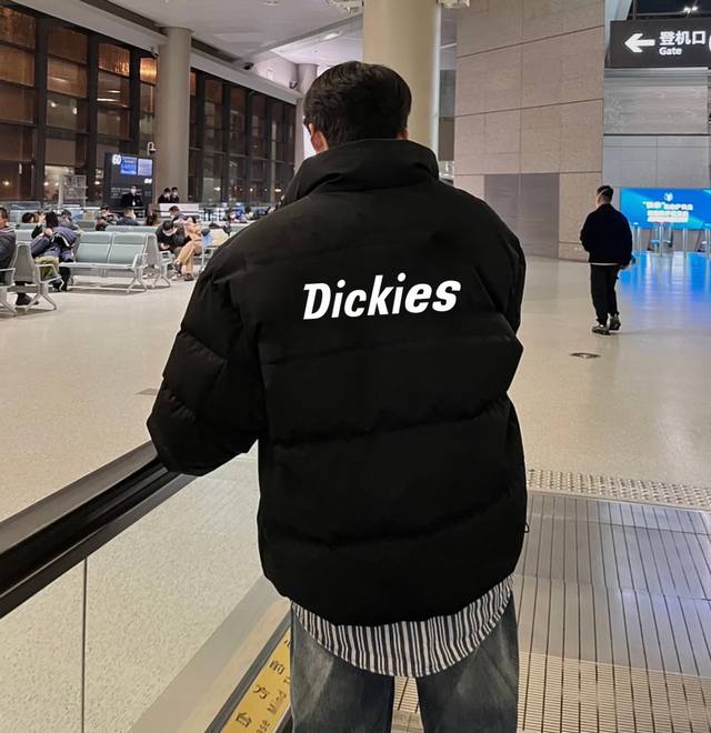 Dickies迪克斯大标宽松羽绒棉衣棉服立领面包服 高品质羽绒棉服系列 面料采用柔软牛津 搭配750新疆羽绒棉高密度充绒 温暖舒适 宽松版型 提升运动灵活度 采