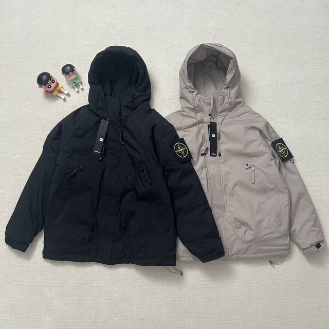 Stone Island 石头岛机能多口袋拉链魔术贴勋章石墨烯冬季加厚棉服 Stone Island 石头岛机能多口袋拉链魔术贴勋章石墨烯冬季加厚棉服实拍图 面