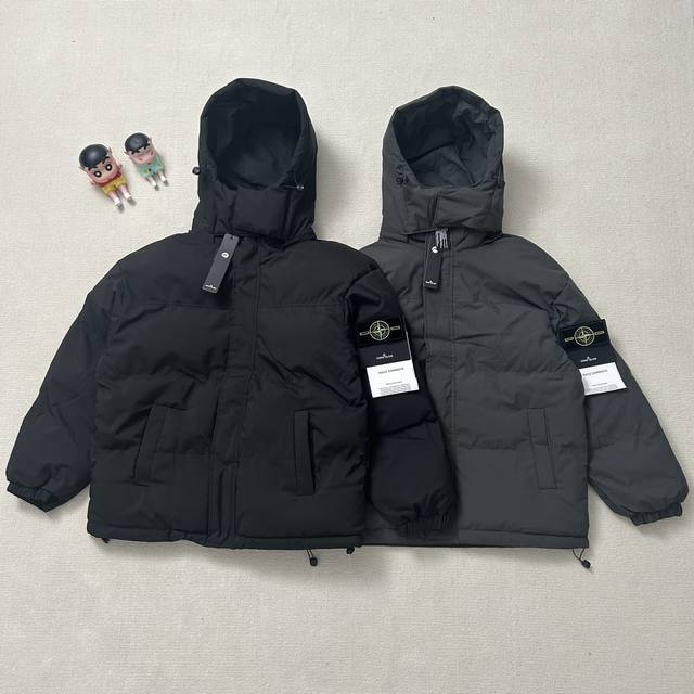 Stone Island 石头岛可拆卸连帽袖标勋章冬季加厚棉服 Stone Island 石头岛立可拆卸连帽袖标冬季加厚棉服实拍图 面料采用高品质科技图层防风防