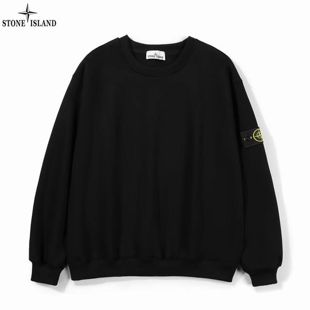 供 Stone Island石头岛徽章加绒圆领卫衣 原版宽松版型 秋冬必入 甄选380克纯棉加绒面料 质感厚实 防风保暖 纽扣全部开模 与原版一致 带品牌字母l