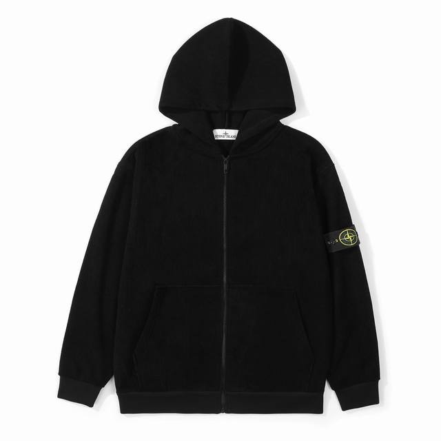 供 Stone Island石头岛徽章加绒连帽拉链开衫卫衣外套 洗涤方式：浅色系 深色系分开水洗或选择干洗 原单品质 秋冬必入 甄选380克双股加绒面料 防风保